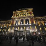 ウィーン楽友協会ホール前